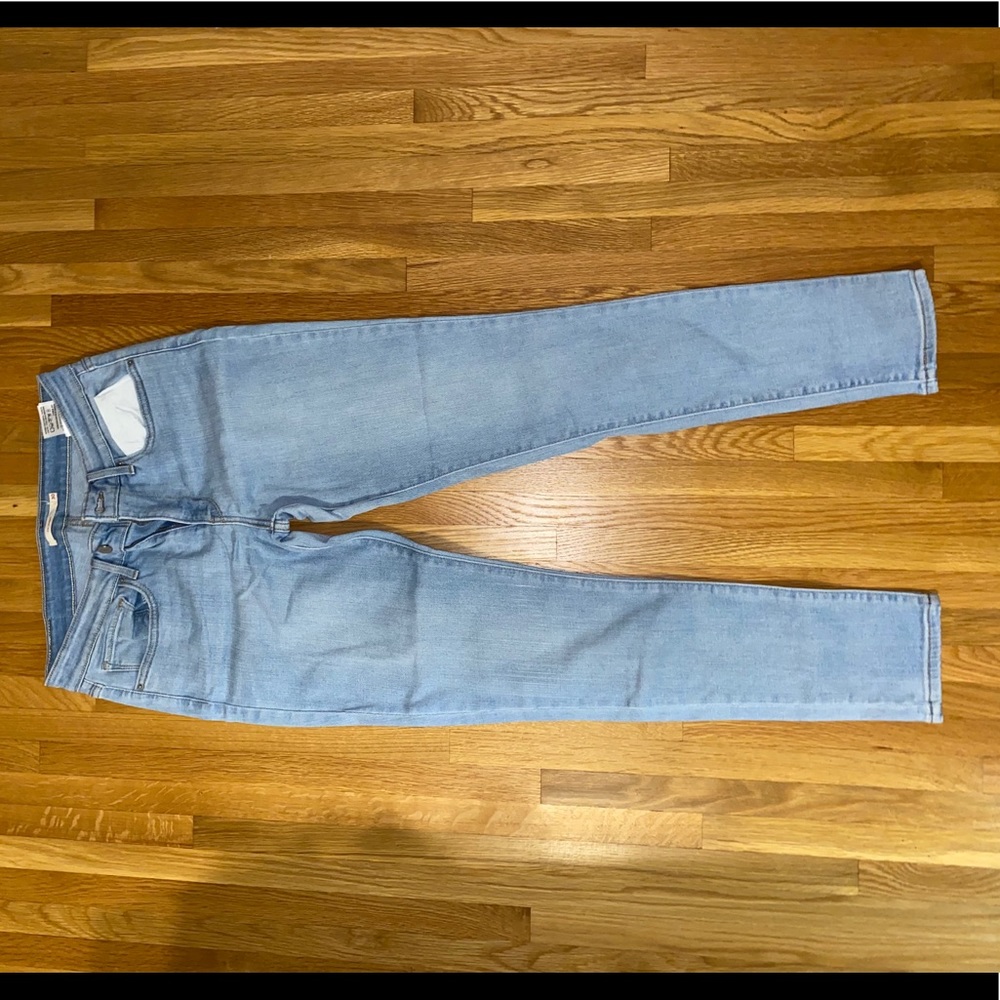 Levi’s 711 jeans light wash size 30